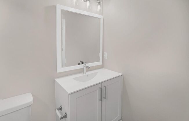 Studio, 1 bath, $1,350, Unit A204