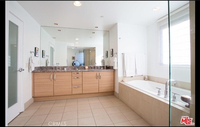 2 beds, 2 baths, 1,602 sqft, $7,200, Unit 1605
