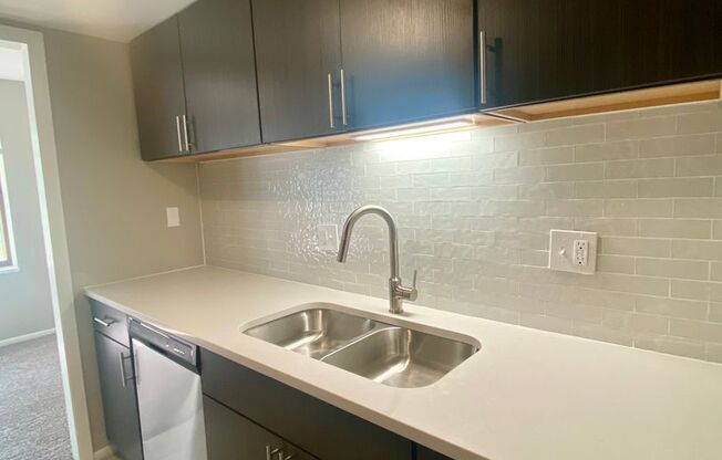 1 bed, 1 bath, 825 sqft, $1,825, Unit 3201-1