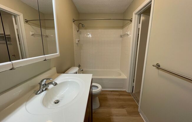 1 bed, 1 bath, 754 sqft, $1,150, Unit 8705-104