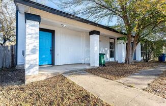 4900 E Stassney Ln