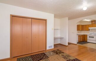 Studio, 1 bath, $900, Unit 700 3rd Street