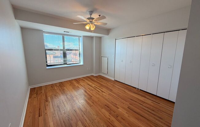 2 beds, 1 bath, 1,000 sqft, $2,200, Unit 204