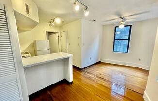 13 Charter St.