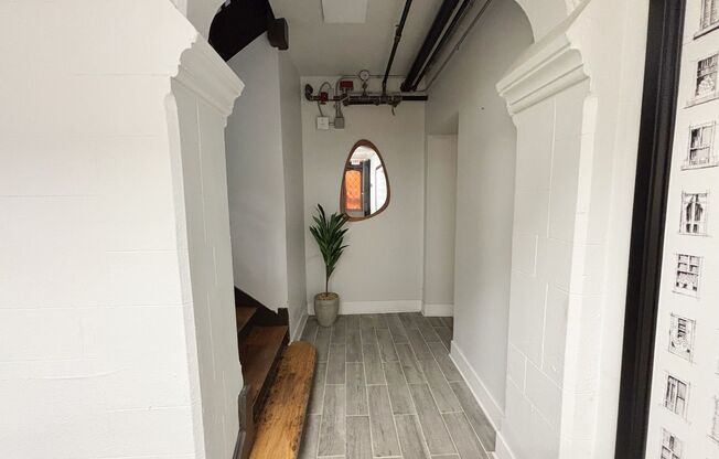 Studio, 1 bath, $1,375, Unit 109