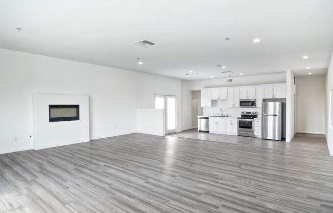 1 bed, 1 bath, 977 sqft, $2,695, Unit 108