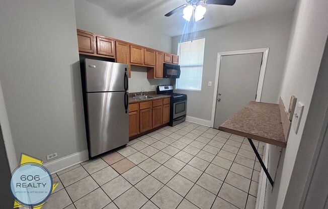 364 E 59 AVE