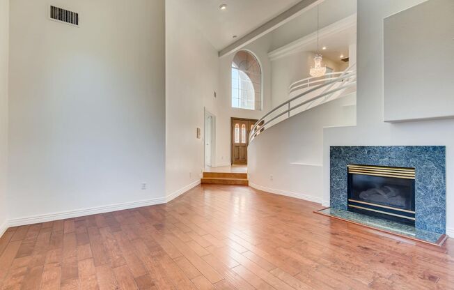 BEAUTIFUL 4 bedroom home with 2 Primary bedrooms in Canyon Gate Golf Course Community!