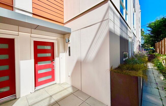 2025 Built Queen Anne Townhome with Rooftop & Water Views