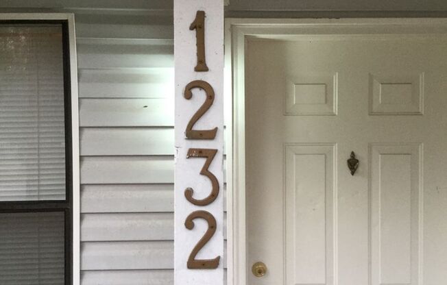 Townhouse Close to Summerville HS