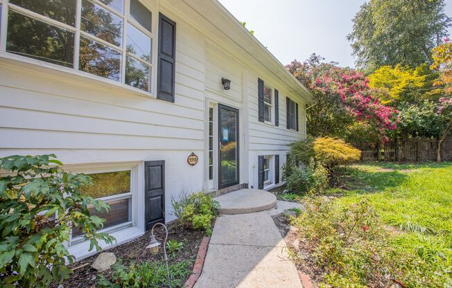 Gorgeous 4 BR/2 BA Single Family Home in Upper Marlboro!