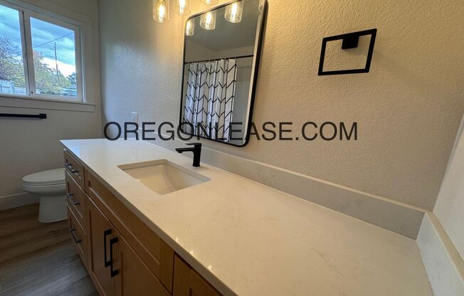 2 beds, 1 bath, 1,053 sqft, $1,795, Unit 2250 Edison