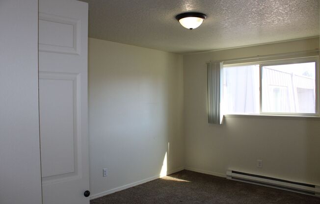 2 beds, 1 bath, 868 sqft, $1,650, Unit 22