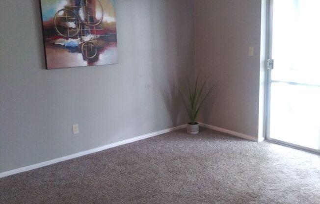 2 beds, 1.5 baths, 982 sqft, $1,279, Unit 54