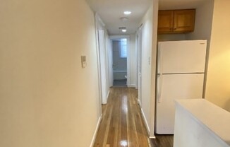 3 beds, 1 bath, 790 sqft, $2,700, Unit 1