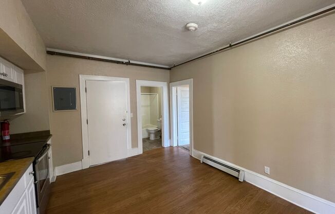 506 N Cascade Ave
