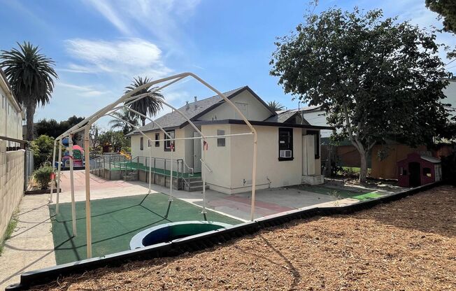 Newly renovated 2 + 2 in Mar Vista/Palms