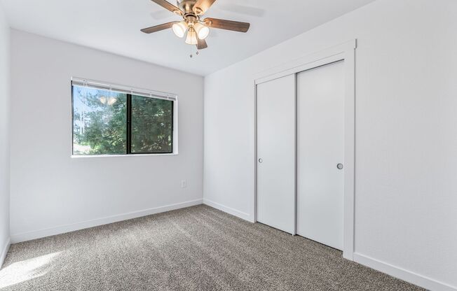 2 beds, 1 bath, 737 sqft, $1,550, Unit 1094-221