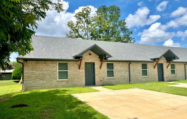 1417 E Earle