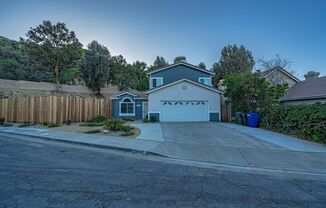 3 Bedroom Pool Home for Rent in Castaic!