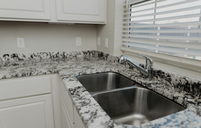 Crest at Cooper Apartments, Lubbock, Texas