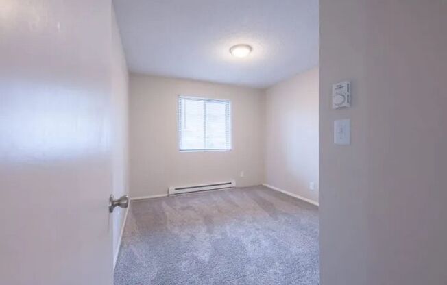 2 beds, 1 bath, 693 sqft, $885, Unit 3012