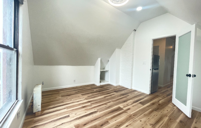 27 NEWARK BAY CT