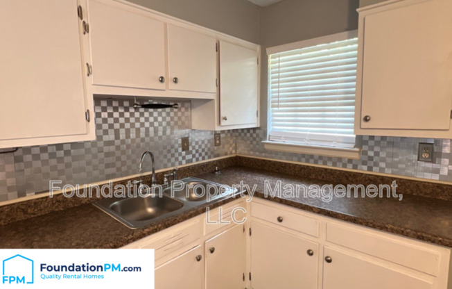 3 beds, 2 baths, 1,416 sqft, $1,295