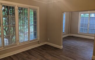 1800 North La Brea Ave