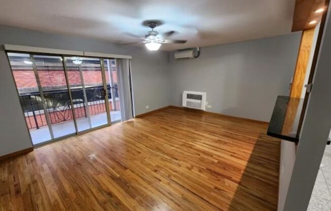 2 beds, 2 baths, 1,085 sqft, $1,995, Unit 5202-307