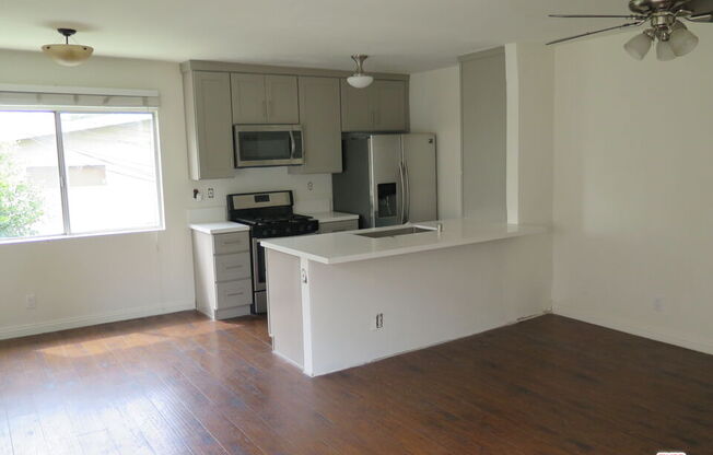 12492 Gilmore Ave Apt 4