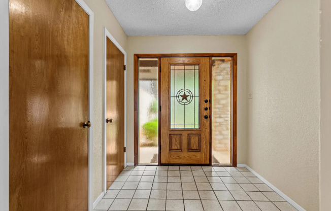 8606 MESA DR