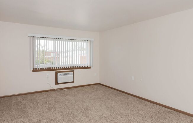 2 beds, 1 bath, 850 sqft, $825, Unit 3535 N Main Street Apt A-6