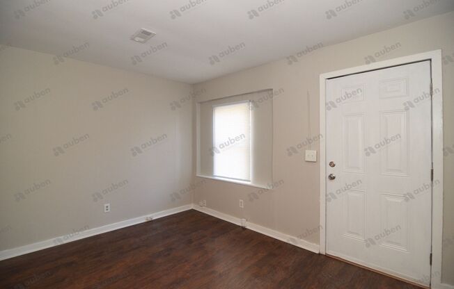 $1,000 - 2 bed/1 bath apartment for rent off Peach Orchard Road, All-Electric! Section 8 OK!