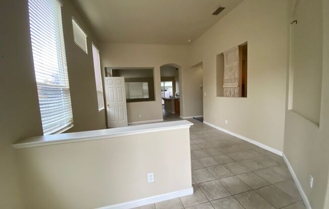 ~Beautiful 3 Bed 2 Bath House in Santa Rosa~