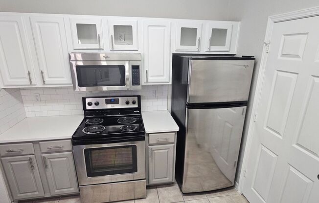 1 bed, 1 bath, 732 sqft, $1,250, Unit 06205