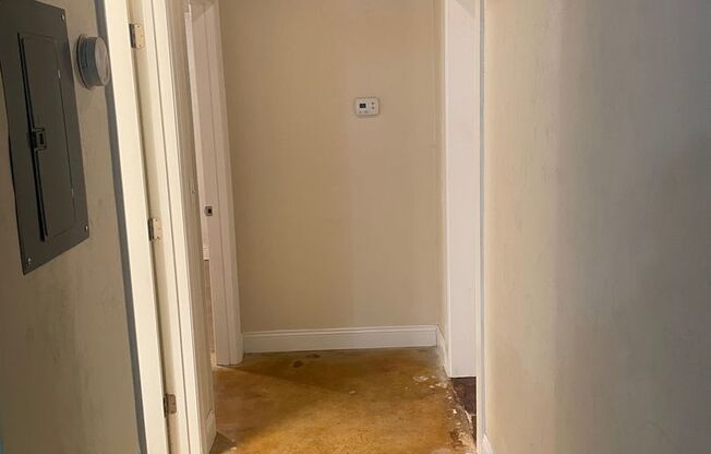 3 beds, 2 baths, 1,100 sqft, $1,275, Unit 205