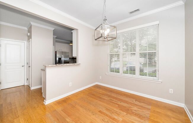 Sunlit 3-Bedroom End Unit Townhome in Durham!