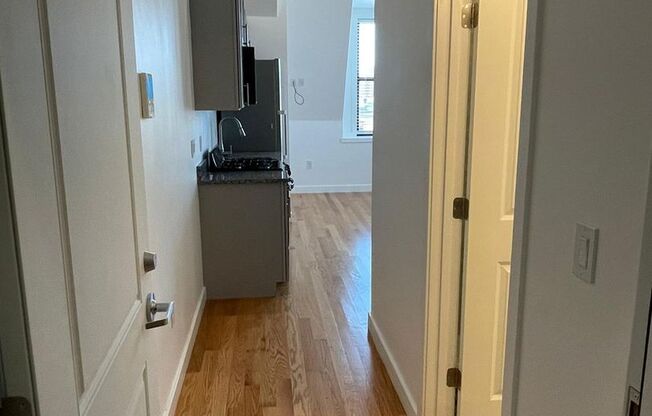 Studio, 1 bath, 9,999 sqft, $1,695, Unit 64-505