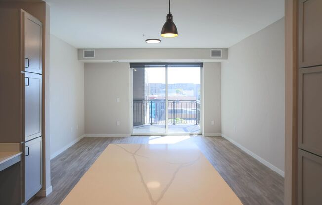 1 bed, 1 bath, 738 sqft, $1,600, Unit 209