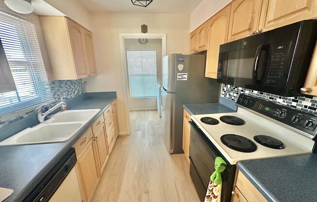 Altamonte Springs (55+ Community) - 2 Bedrooms, 1 Bathrooms – $1,695.00