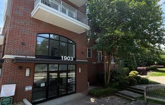 Top-Floor 2BR/2BA Corner Condo in the Heart of Dilworth Near Uptown Charlotte!