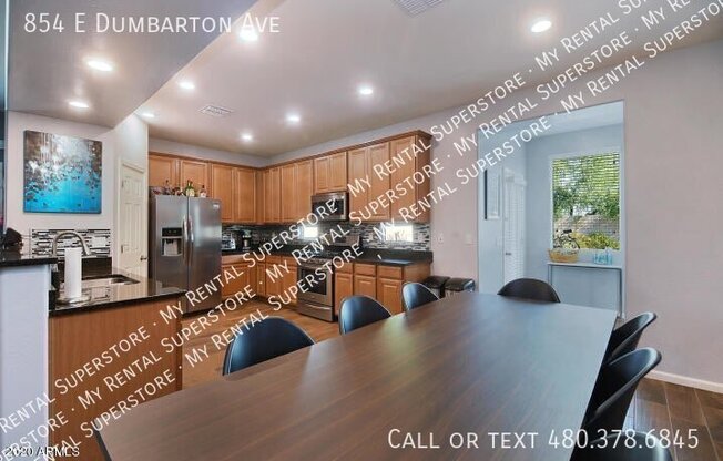 854 E DUMBARTON AVE