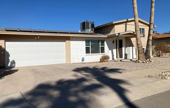 Northwest POOL Home with SOLAR