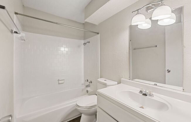 2 beds, 2 baths, 982 sqft, $799, Unit 151