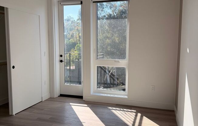 2 beds, 2 baths, 816 sqft, $4,349, Unit 505