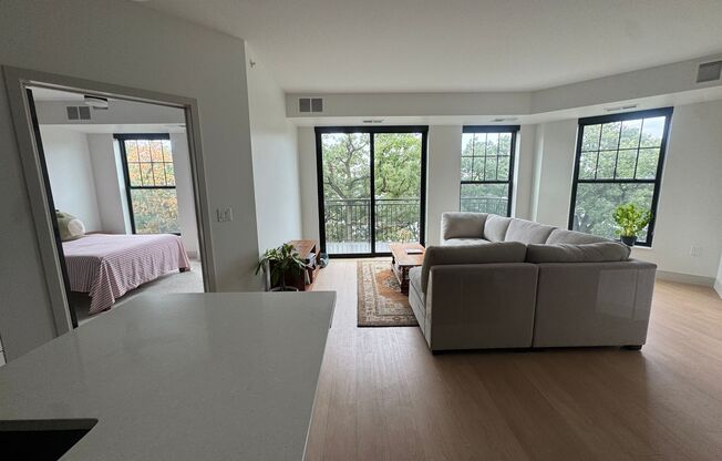 2 beds, 2 baths, 1,112 sqft, $2,595, Unit 327