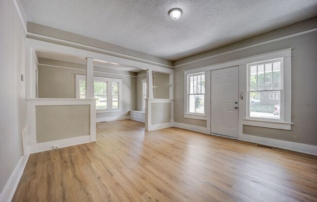 Freshly Updated 2 Bedroom House