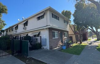2727 V Street - Apts