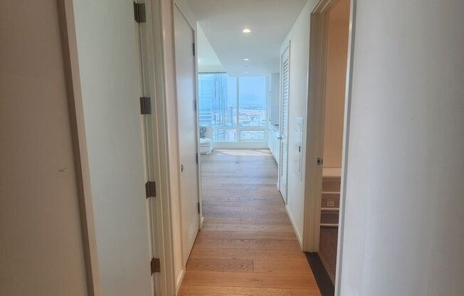 1 bed, 1 bath, 823 sqft, $3,700, Unit 4102